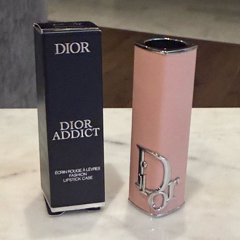 Dior Lipstick Case- NIB in Pink Blush with Silver Logo - Picture 3 of 12